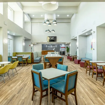 Hampton Inn & Suites Cleburne