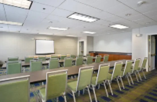 Holiday Inn Express & Suites VERMILLION by IHG