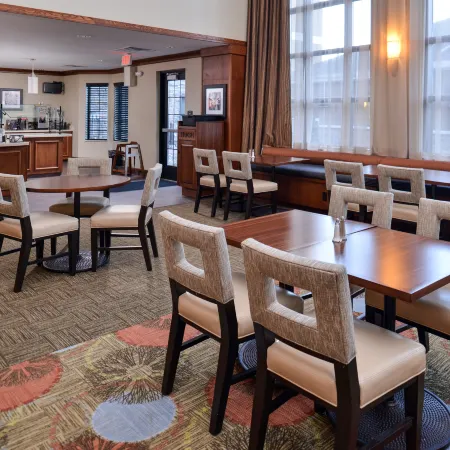 Staybridge Suites ROCHESTER - COMMERCE DR NW by IHG