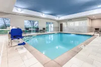 Holiday Inn Express & Suites HAMMOND by IHG - Pools
