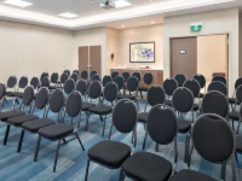 Staybridge Suites Red Deer North by IHG Hoteles en Red Deer