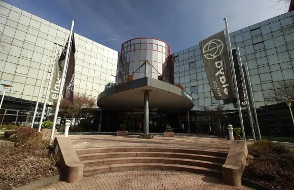 法蘭克福奧伯烏瑟爾 Elaya 酒店