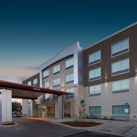 Holiday Inn Express & Suites CHICO by IHG