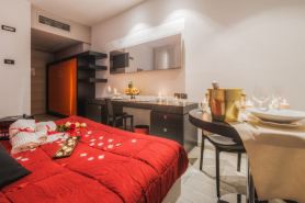 Blue Shades ApartHotel