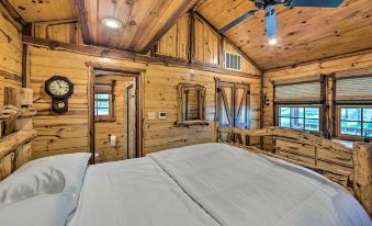New the Deer Cabin Peaceful Refuge in East Texas