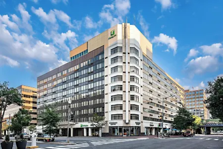 Holiday Inn Washington Capitol - Natl Mall Отели рядом с достопримечательностью «Церковь Крещения»