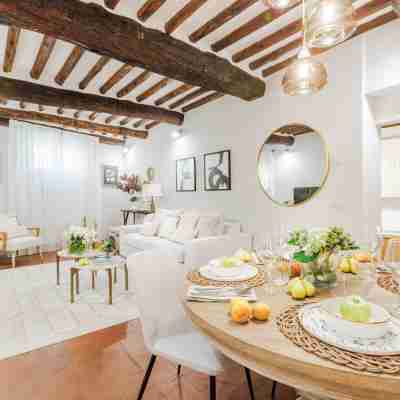 The Hidden Alley Apartment Rooms