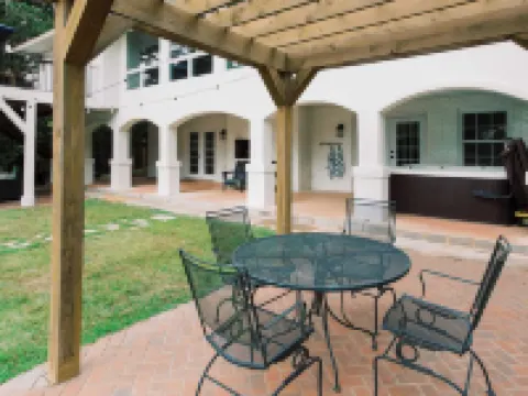 Hummingbird Home by AvantStay Hot Tub Sauna Hotels in Fallstown
