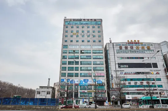 Indeokwon Sky Hotels near Gwanaksan