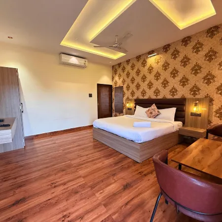 7 Hills Resort