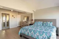 Bayside Paradise 4BR Home w Patio Games Room Hotels in Port Isabel