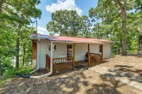 Ozarks Waterfront Home w/ Dock & Marina Access - 3-Sterne