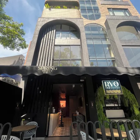 Hotel Ryo 74B Suites by Growing Group