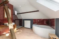 Lake Suites Hoteles cerca de Square and Statue of Simon Stevin