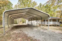 Families Welcome! Home w/ Fire Pit in Soddy-daisy - Homestays