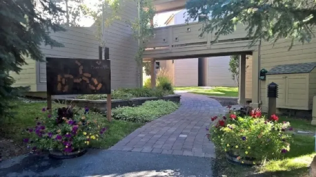 Bonne Vie Condo With Elkhorn Amenity Passes! Hotels in Sun Valley