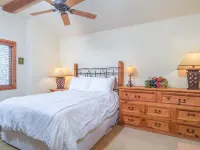 The Fields - 110 is a Cozy Mountain Condo With Access to Everything - Community Hot Tub Hotels in Ketchum