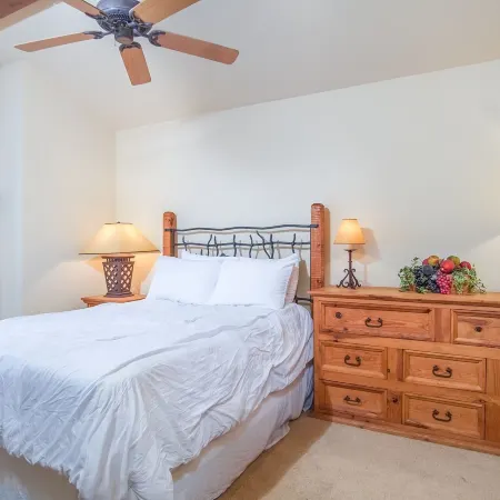 The Fields - 110 is a Cozy Mountain Condo With Access to Everything - Community Hot Tub
