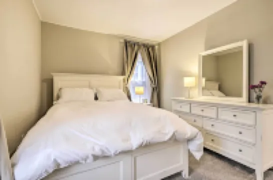 Cozy Springfield Apartment, Close to Parks!