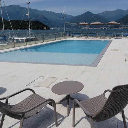 Lago Dorato Marina Lodge - Lakefront