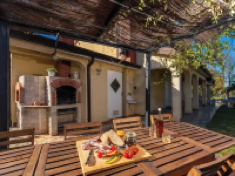 Holiday House with Pool Villa Seabird Hotels in Stifanici