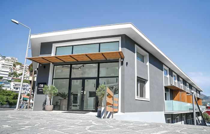 UrbanBay Hotel & Spa