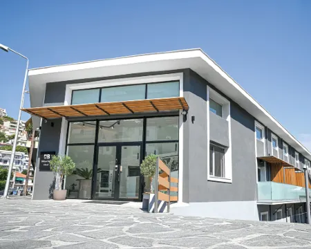 アーバンベイ ホテル & スパ カヴァラのホテル