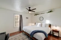 Pet-Friendly Home w/ Fenced Yard in Georgetown