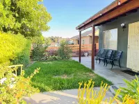 Charming 3-bedroom house with AC and WiFi in marvelous Colton Hotels in Colton