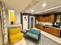 Cozy nest in the historic center Hotels in Omegna