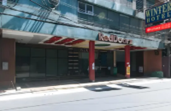 RedDoorz @ Winter Hotel Araneta Hotels in Quezon City