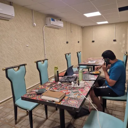 Bombay Backpackers DXB Airport