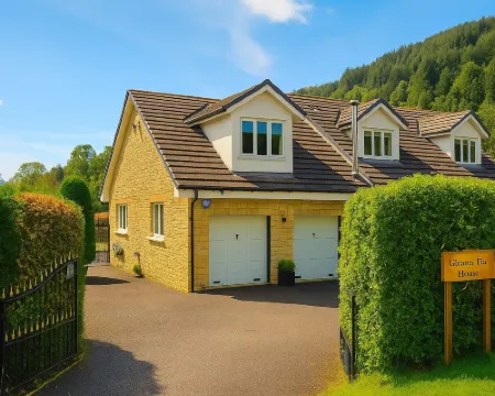 Gleann Fia House Hotels in Arrochar