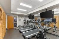 Best Western Plus Pembina Inn  Suites - Fitnessstudio