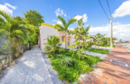 El Jardín by Renzzi