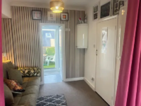 "The Quirky" Seafront Apartment