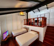 The Crow's Nest Resort