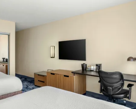 Fairfield Inn & Suites Marion Hotels in Marion