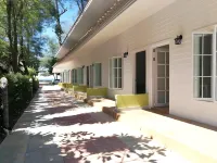 Blue Shore Cottage Hotels in Sikao