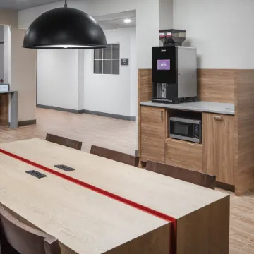 Candlewood Suites ST. Robert by IHG