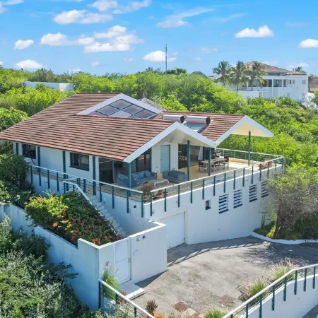 Villa Korsou with Private Pool and Amazing View at Cas Abou