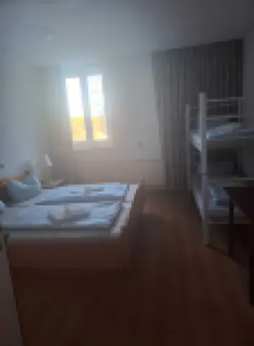 假日開放式客房