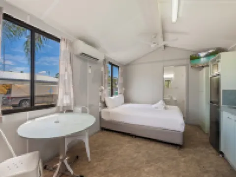 大四湯斯維爾門户假日公園