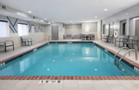 Holiday Inn Express & Suites ST. PAUL - WOODBURY by IHG