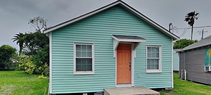 Coral Cottage by Miss Kitty’s Hotels in Aransas County