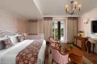 The Fern Brentwood Mussoorie, Series by Marriott - balcony