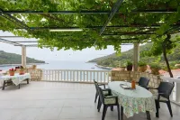 Apartments Jany - Homestays