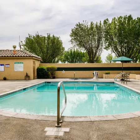 Quality Inn & Suites Lathrop