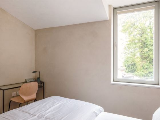 GuestReady Essential - Modern home with garden