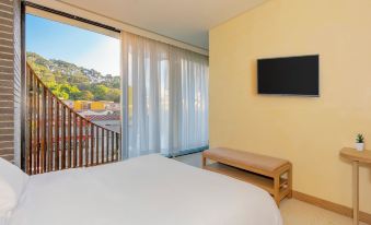 Hotel Iconik